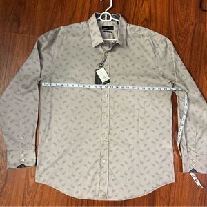 Quieti NWT Light Gray Patterned Shirt